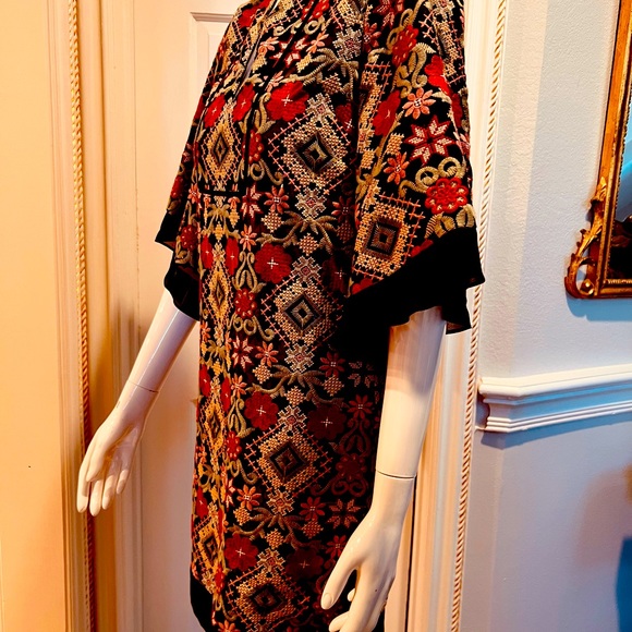 BCBG MAXMARA FLORAL DRESS - Picture 3 of 9